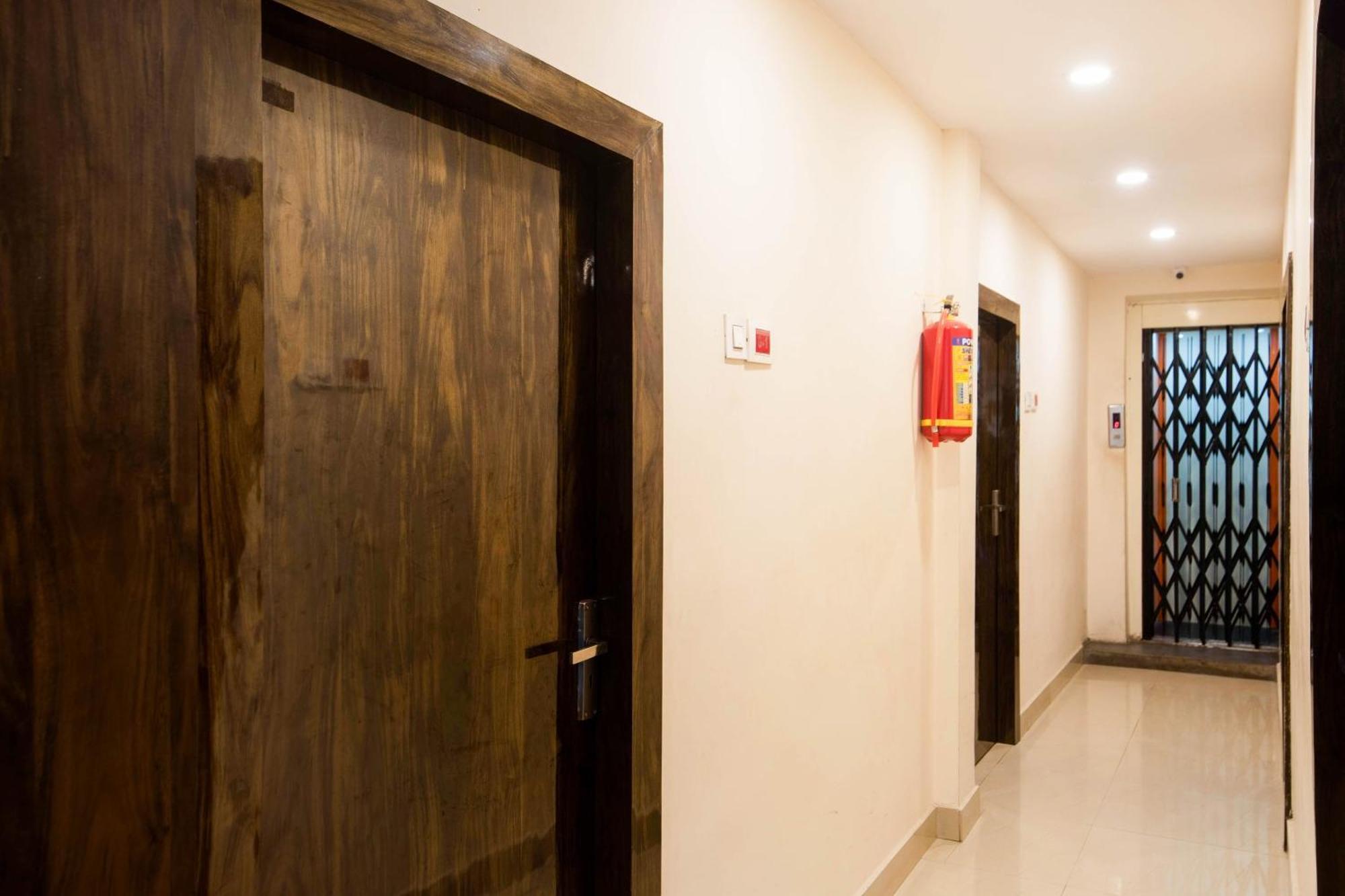 Vijayawāda Super Hotel O Durga Bhavani Residency מראה חיצוני תמונה