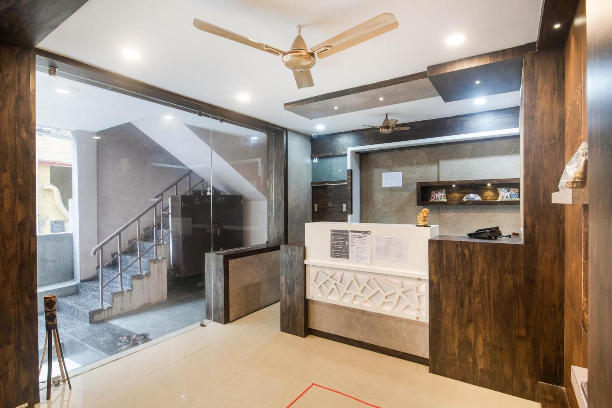 Vijayawāda Super Hotel O Durga Bhavani Residency מראה חיצוני תמונה