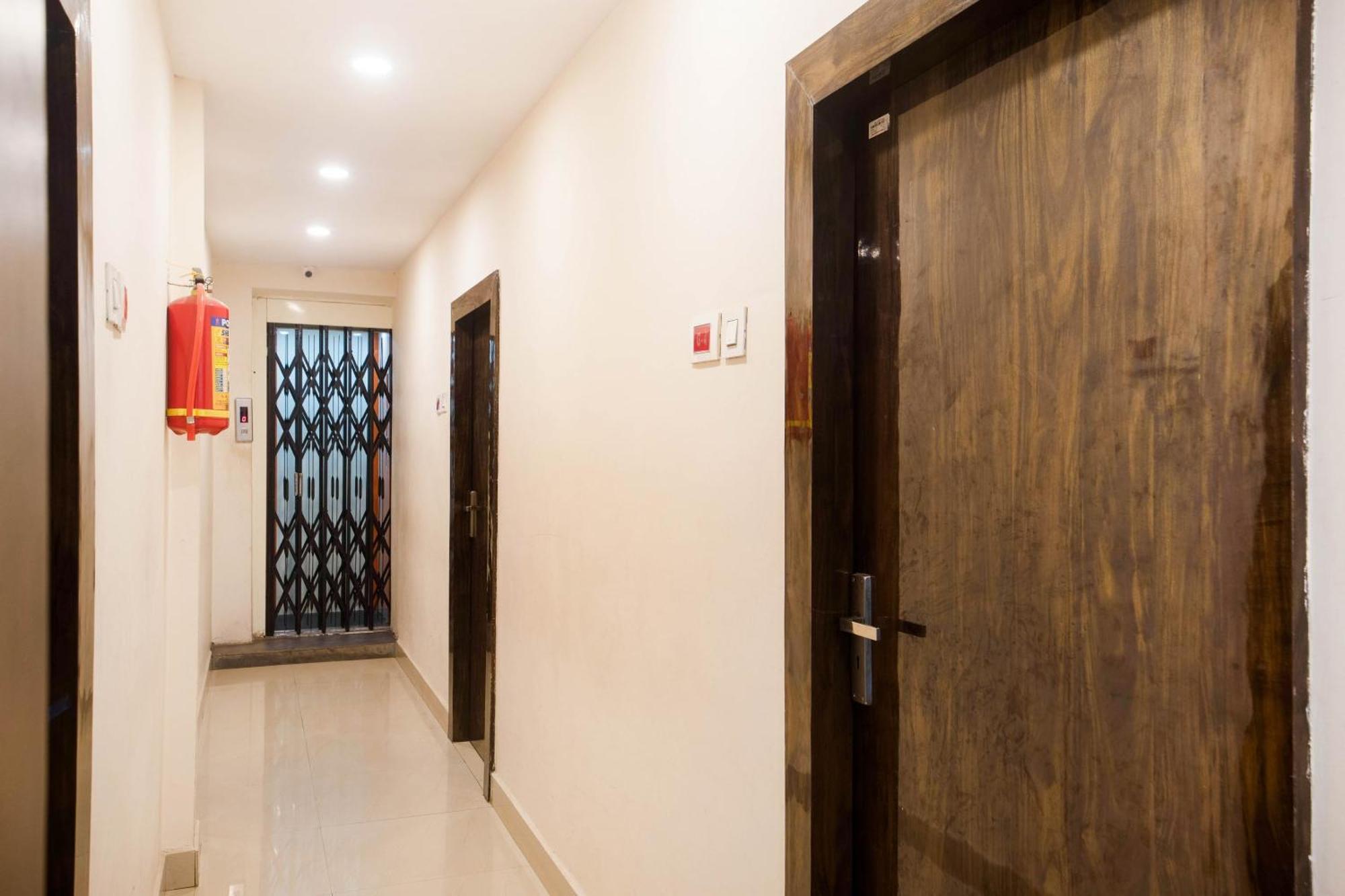 Vijayawāda Super Hotel O Durga Bhavani Residency מראה חיצוני תמונה