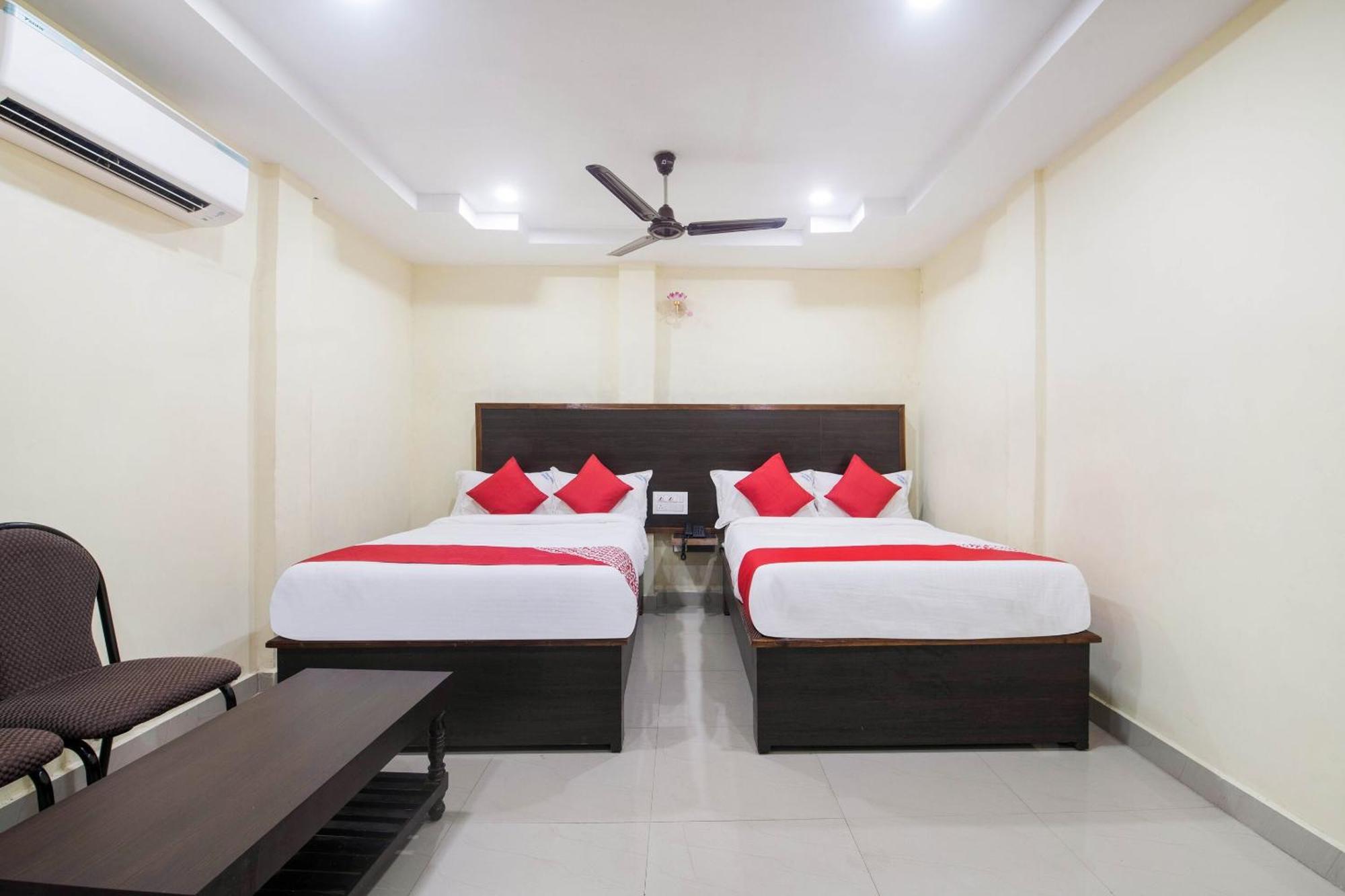 Vijayawāda Super Hotel O Durga Bhavani Residency מראה חיצוני תמונה